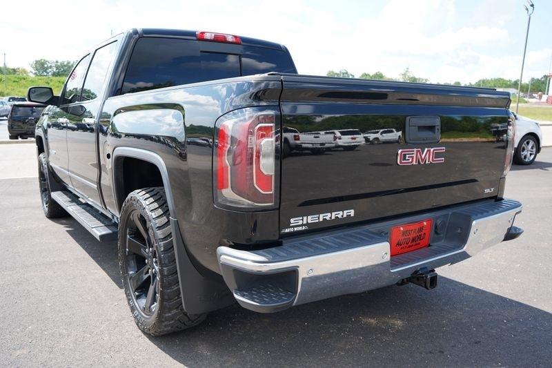 GMC Sierra 1500 4WD Crew Cab 143.5" SLT 2017