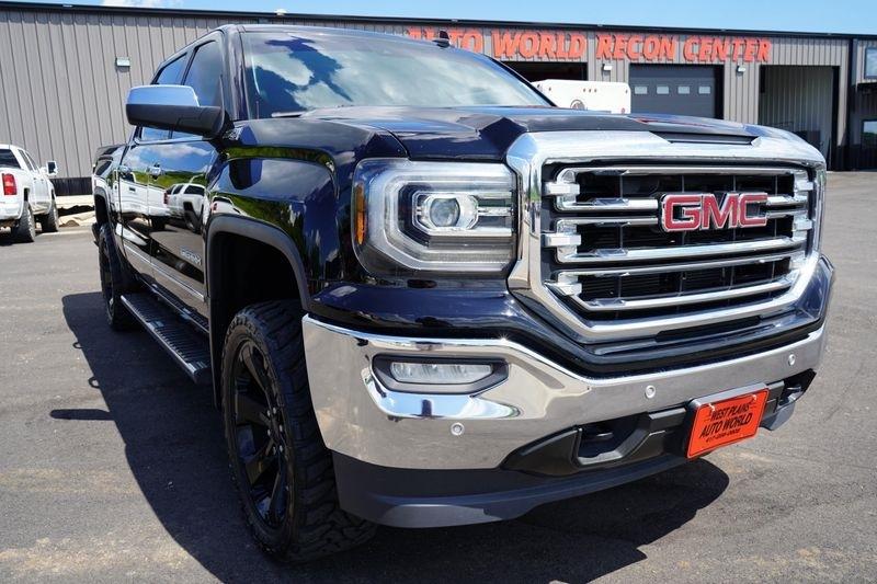 GMC Sierra 1500 4WD Crew Cab 143.5" SLT 2017