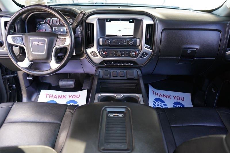 GMC Sierra 1500 4WD Crew Cab 143.5" SLT 2017
