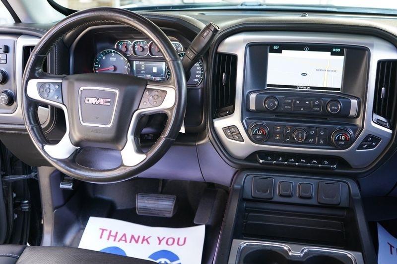 GMC Sierra 1500 4WD Crew Cab 143.5" SLT 2017