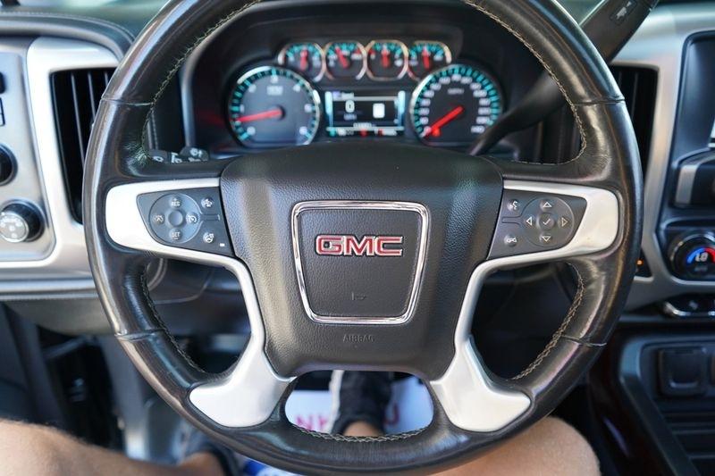 GMC Sierra 1500 4WD Crew Cab 143.5" SLT 2017