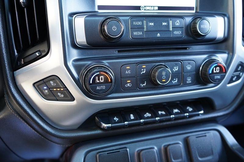 GMC Sierra 1500 4WD Crew Cab 143.5" SLT 2017