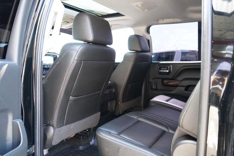 GMC Sierra 1500 4WD Crew Cab 143.5" SLT 2017