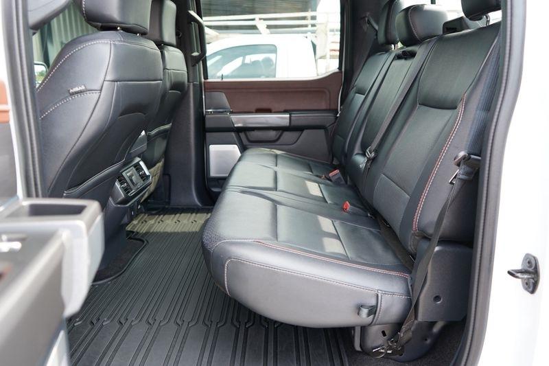 Ford F-150 Lariat 4WD SuperCrew 5.5' Box 2022