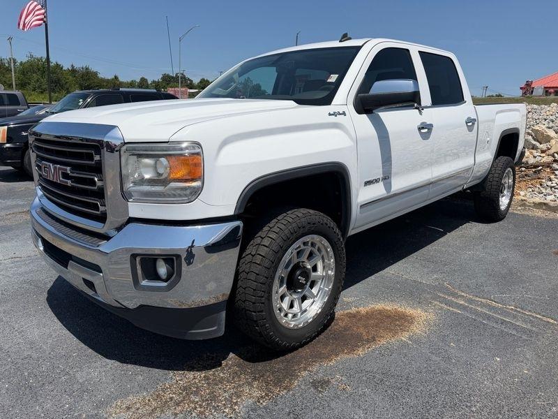 GMC Sierra 2500HD 4WD Crew Cab 153.7" SLT 2015