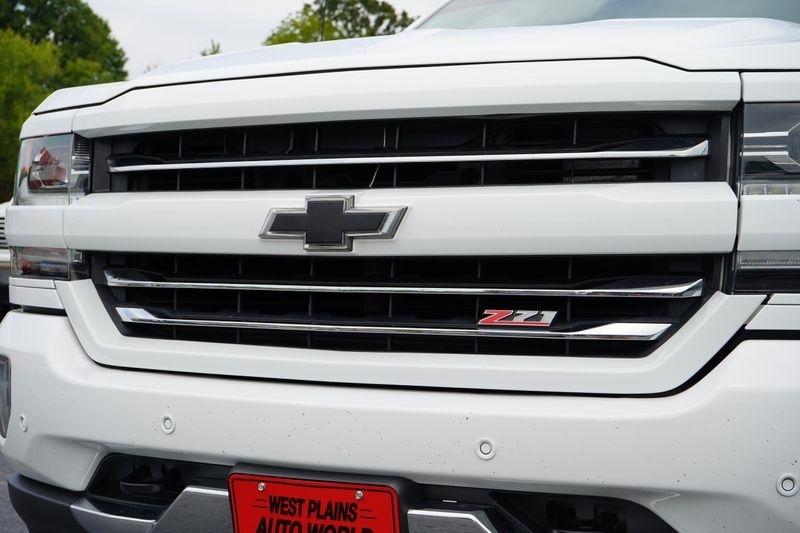 Chevrolet Silverado 1500 4WD Crew Cab 143.5" LTZ w/2LZ 2017