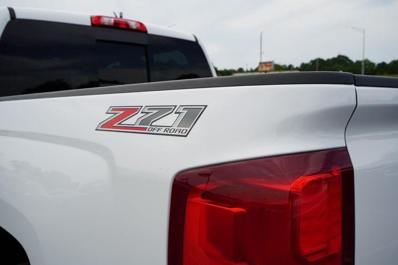 Chevrolet Silverado 1500 4WD Crew Cab 143.5" LTZ w/2LZ 2017