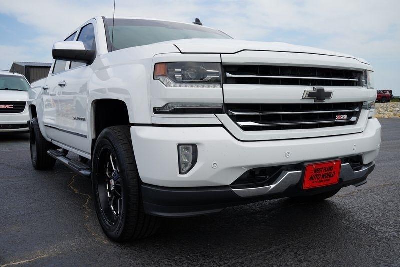 Chevrolet Silverado 1500 4WD Crew Cab 143.5" LTZ w/2LZ 2017