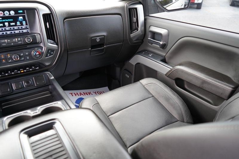 Chevrolet Silverado 1500 4WD Crew Cab 143.5" LTZ w/2LZ 2017