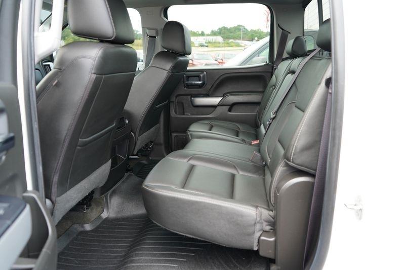 Chevrolet Silverado 1500 4WD Crew Cab 143.5" LTZ w/2LZ 2017
