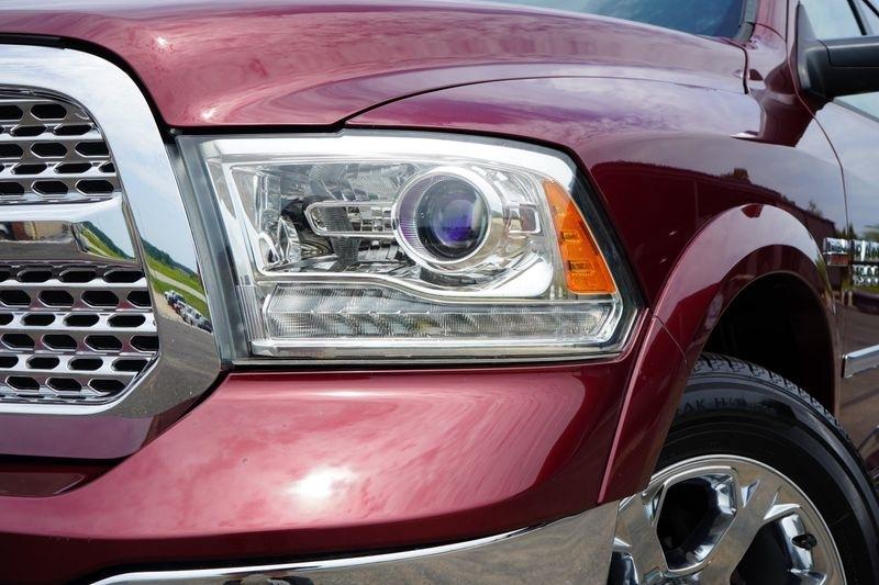 RAM 1500 Laramie 4x4 Crew Cab 5'7" Box 2018