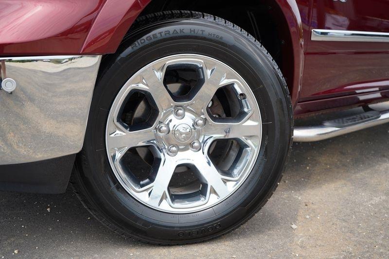 RAM 1500 Laramie 4x4 Crew Cab 5'7" Box 2018