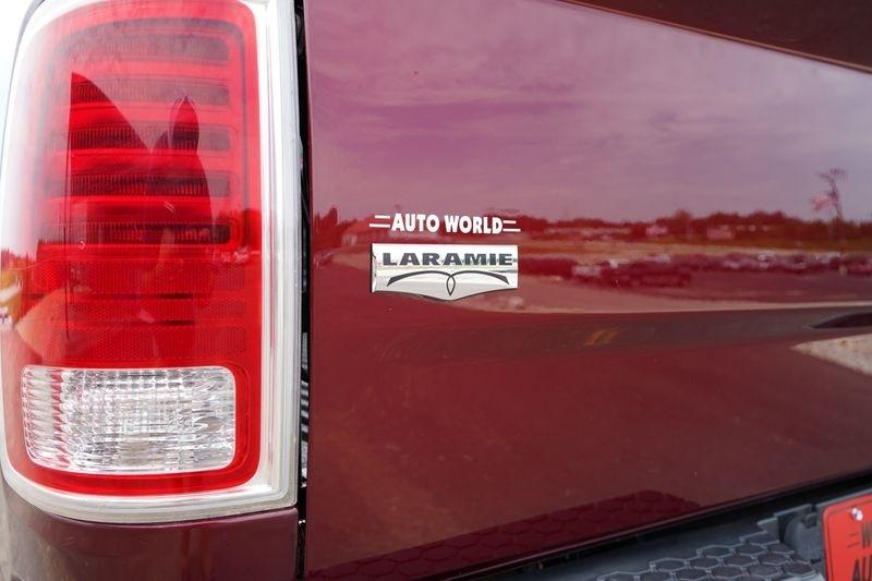 RAM 1500 Laramie 4x4 Crew Cab 5'7" Box 2018
