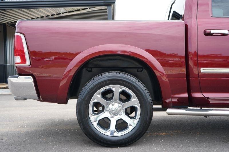 RAM 1500 Laramie 4x4 Crew Cab 5'7" Box 2018
