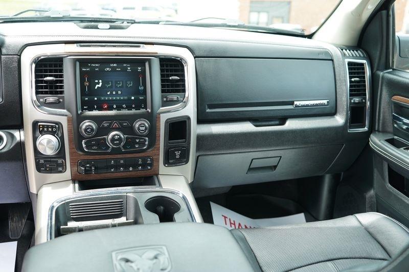 RAM 1500 Laramie 4x4 Crew Cab 5'7" Box 2018