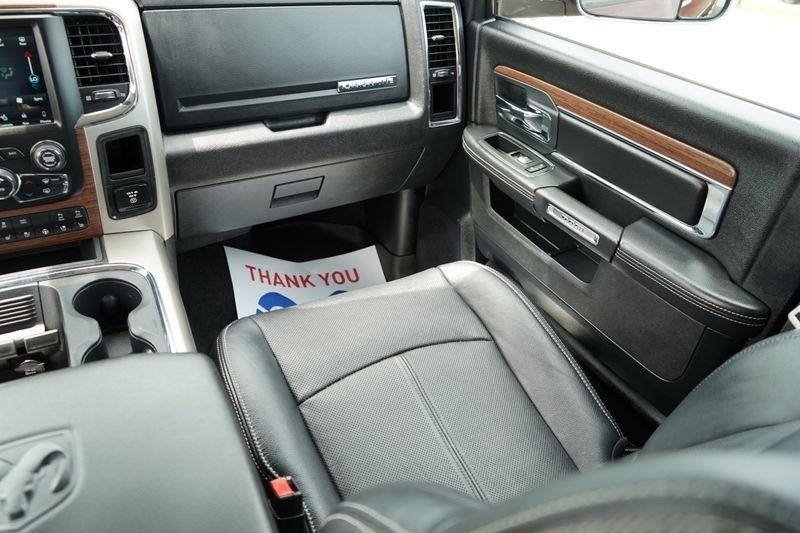 RAM 1500 Laramie 4x4 Crew Cab 5'7" Box 2018