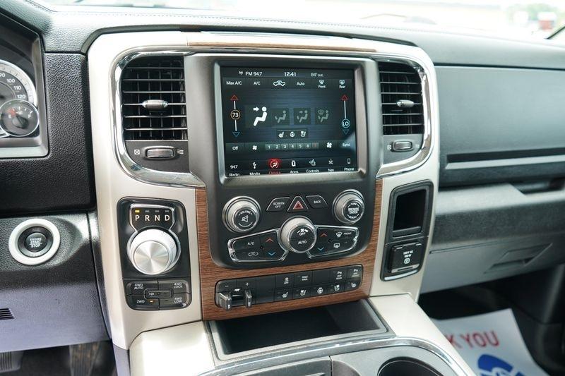 RAM 1500 Laramie 4x4 Crew Cab 5'7" Box 2018