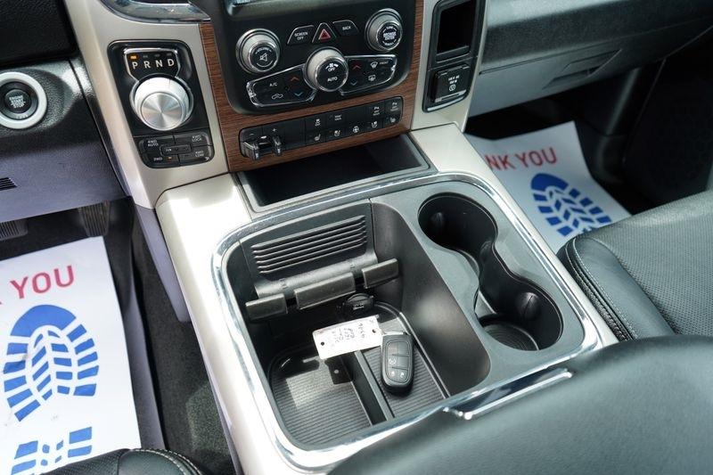 RAM 1500 Laramie 4x4 Crew Cab 5'7" Box 2018