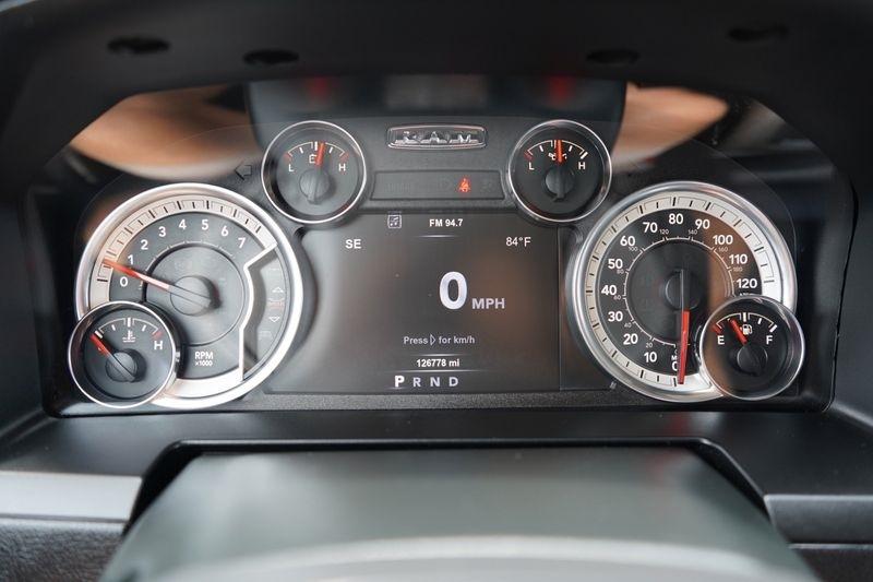 RAM 1500 Laramie 4x4 Crew Cab 5'7" Box 2018