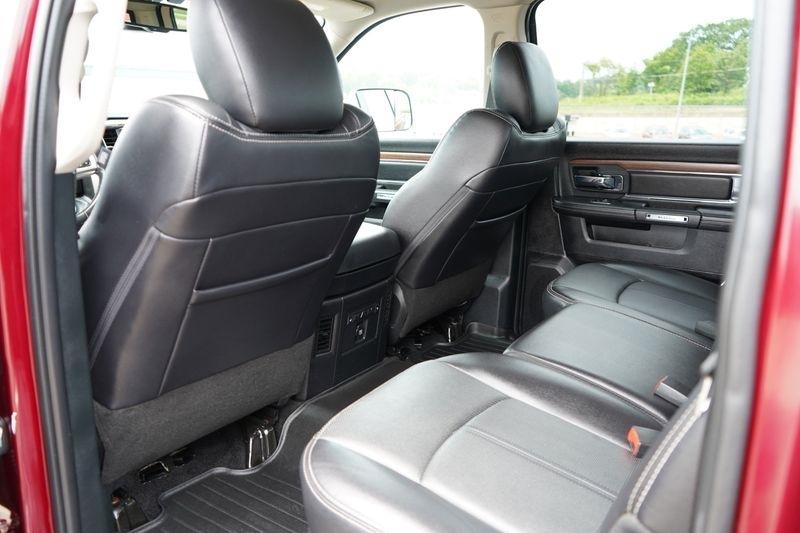 RAM 1500 Laramie 4x4 Crew Cab 5'7" Box 2018