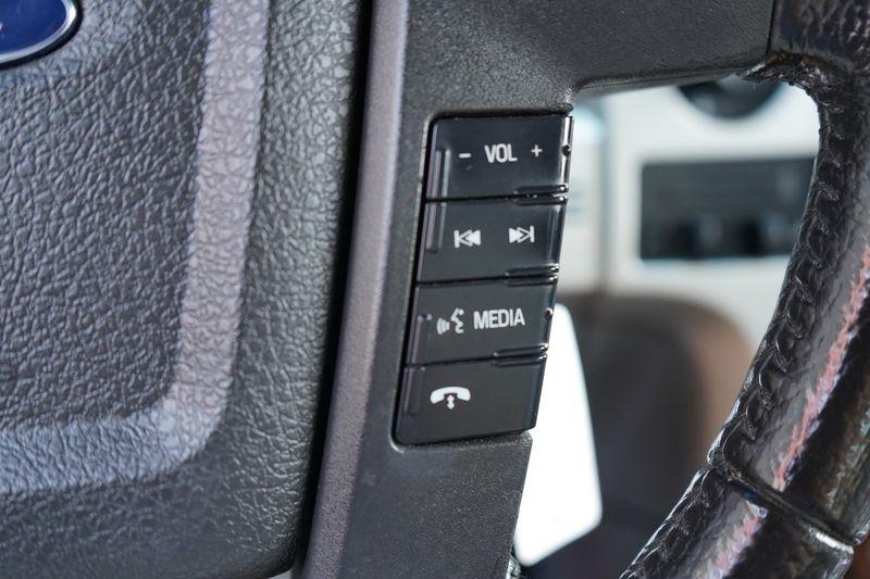 Ford F-150 4WD SuperCrew 145" Platinum 2014