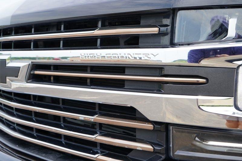 Chevrolet Silverado 1500 LTD 4WD Crew Cab 147" High Country 2022