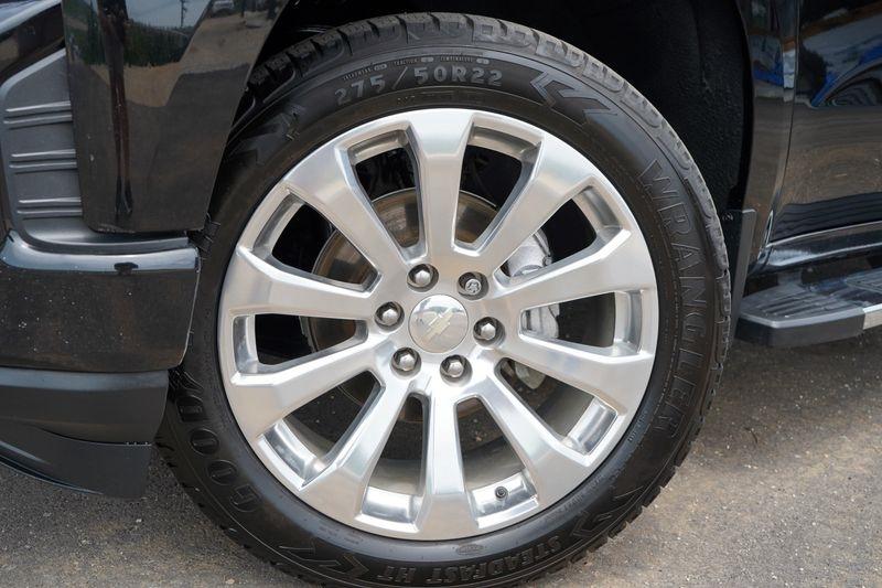 Chevrolet Silverado 1500 LTD 4WD Crew Cab 147" High Country 2022