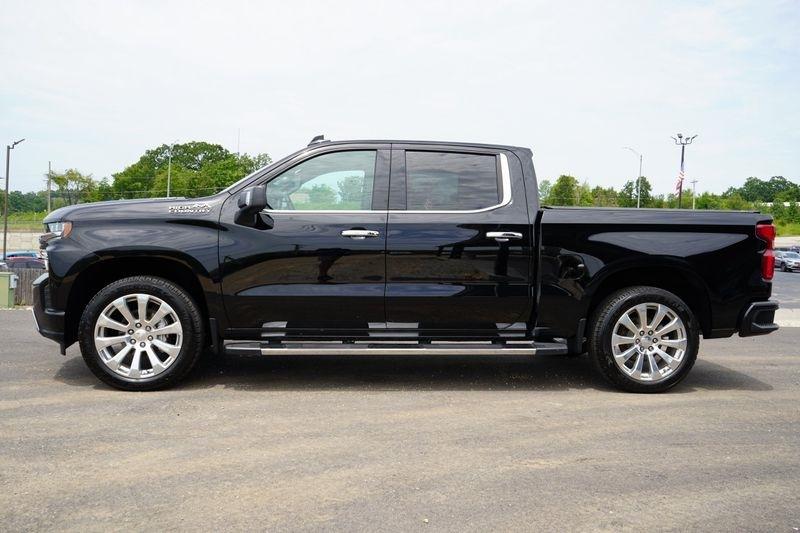 Chevrolet Silverado 1500 LTD 4WD Crew Cab 147" High Country 2022