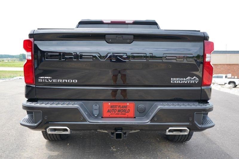 Chevrolet Silverado 1500 LTD 4WD Crew Cab 147" High Country 2022