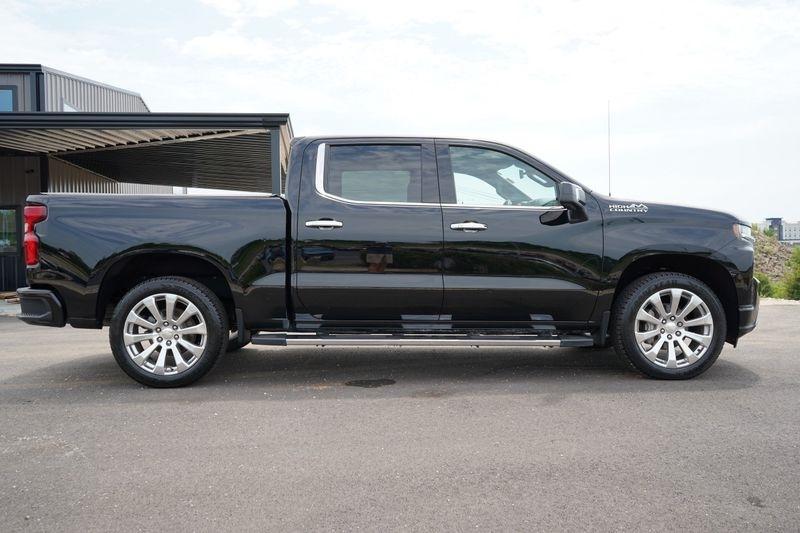 Chevrolet Silverado 1500 LTD 4WD Crew Cab 147" High Country 2022