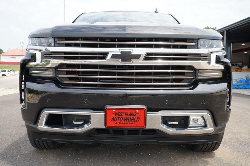 Chevrolet Silverado 1500 LTD 4WD Crew Cab 147" High Country 2022