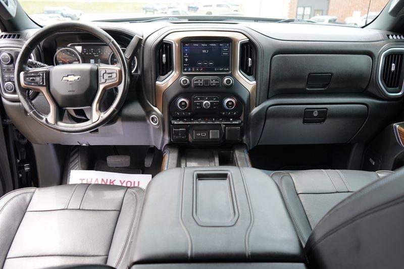 Chevrolet Silverado 1500 LTD 4WD Crew Cab 147" High Country 2022