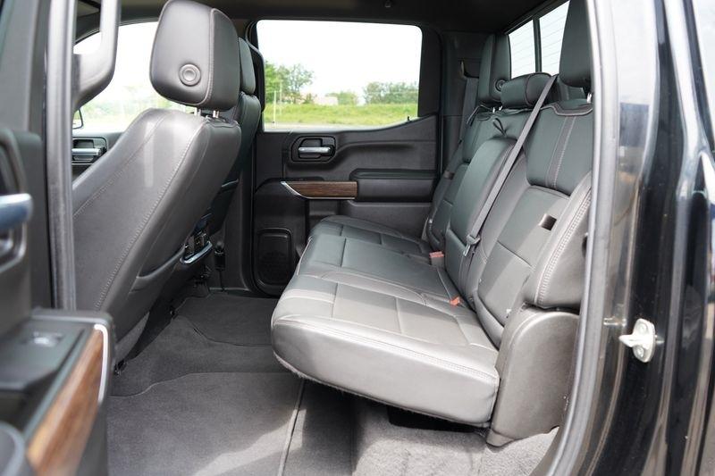 Chevrolet Silverado 1500 LTD 4WD Crew Cab 147" High Country 2022