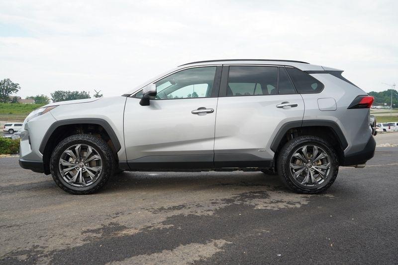 Toyota RAV4 Hybrid Limited AWD (Natl) 2023