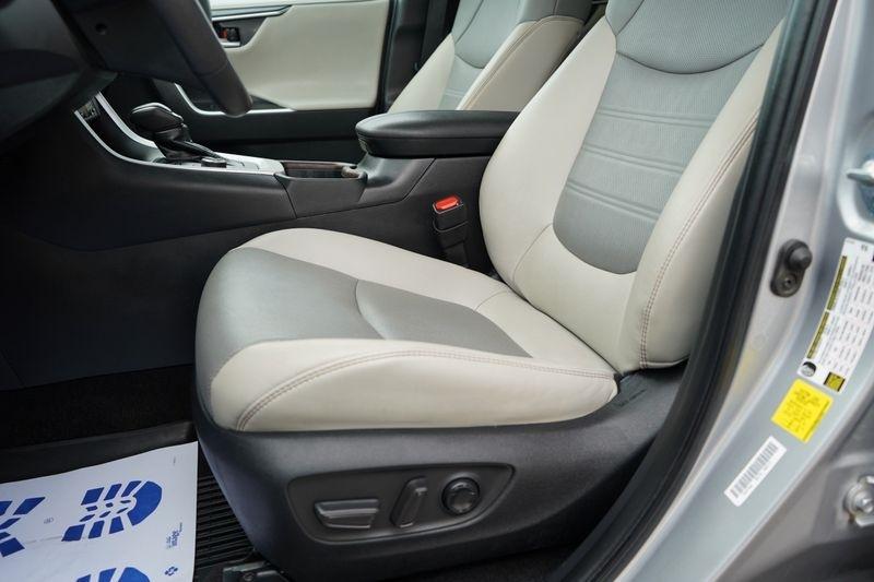Toyota RAV4 Hybrid Limited AWD (Natl) 2023
