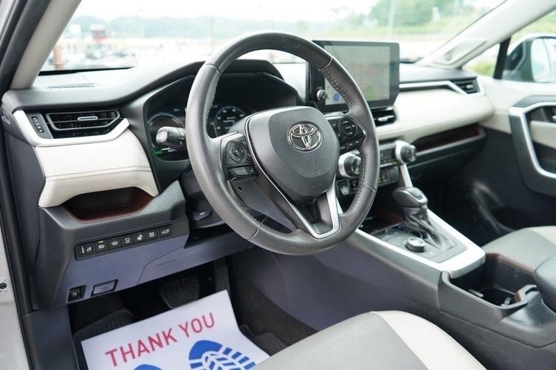 Toyota RAV4 Hybrid Limited AWD (Natl) 2023