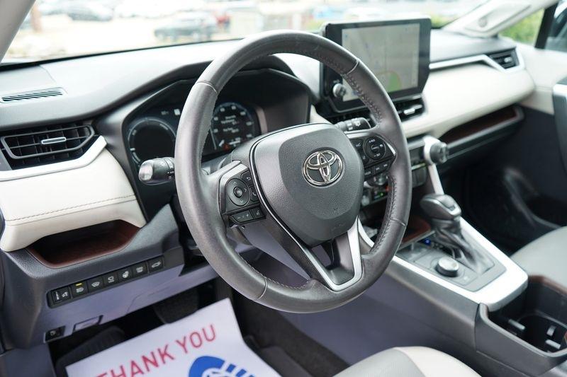 Toyota RAV4 Hybrid Limited AWD (Natl) 2023