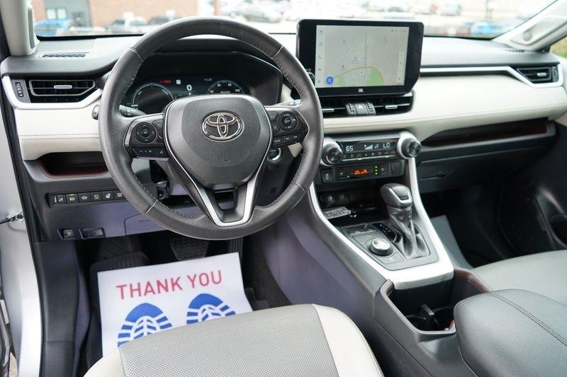 Toyota RAV4 Hybrid Limited AWD (Natl) 2023