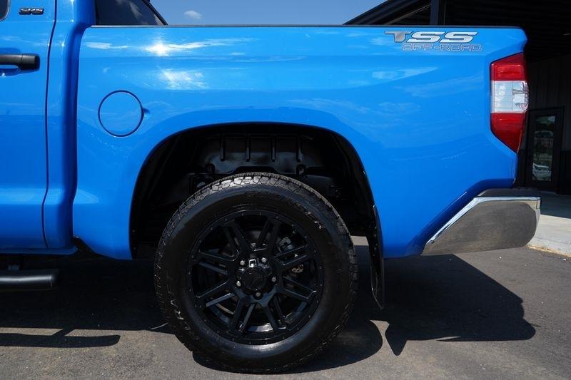 Toyota Tundra 4WD TRD Pro CrewMax 5.5' Bed 5.7L (Natl) 2020