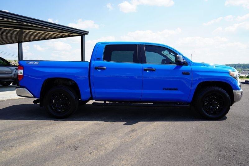 Toyota Tundra 4WD TRD Pro CrewMax 5.5' Bed 5.7L (Natl) 2020