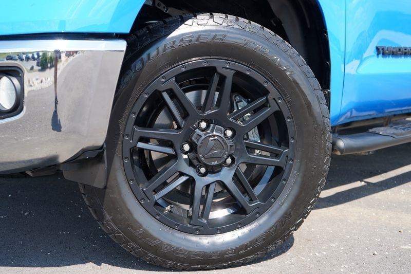Toyota Tundra 4WD TRD Pro CrewMax 5.5' Bed 5.7L (Natl) 2020