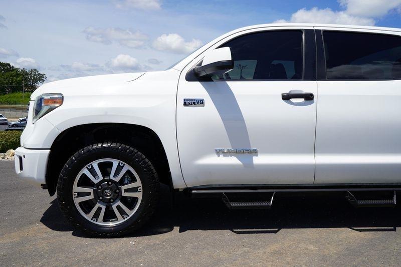 Toyota Tundra 4WD 1794 Edition CrewMax 5.5' Bed 5.7L (Natl) 2018