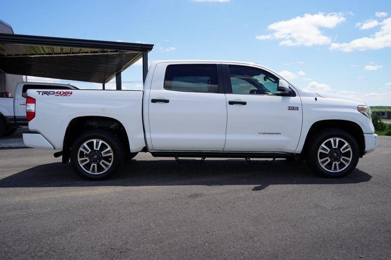 Toyota Tundra 4WD 1794 Edition CrewMax 5.5' Bed 5.7L (Natl) 2018