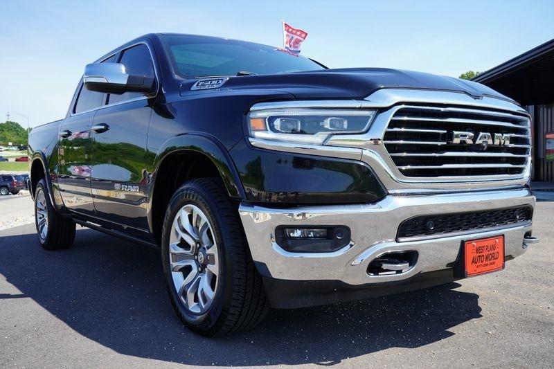 RAM 1500 Longhorn 4x4 Crew Cab 5'7" Box 2019