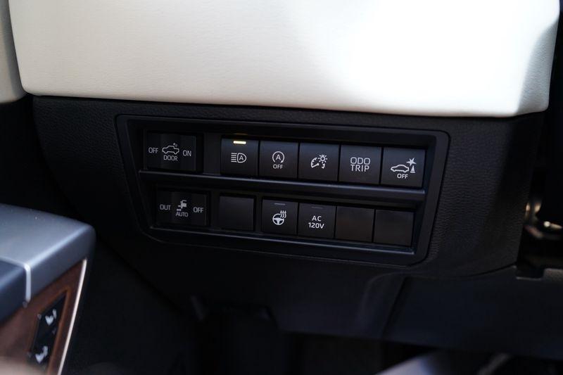 Toyota Tundra 4WD 1794 Edition CrewMax 5.5' Bed (Natl) 2022