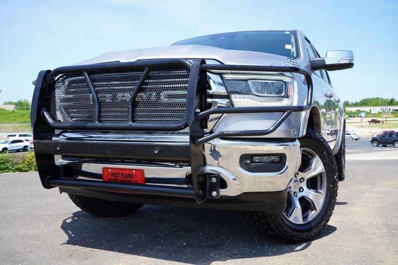 RAM 1500 Laramie 4x4 Crew Cab 5'7" Box 2021