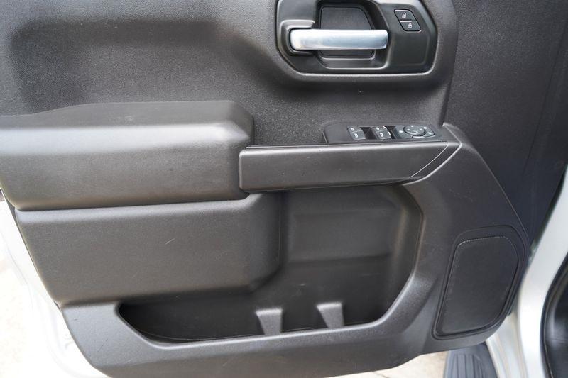 Chevrolet Silverado 1500 4WD Crew Cab 147" Custom Trail Boss 2021