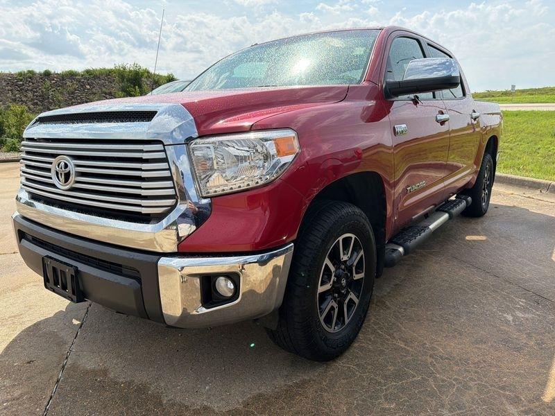 Toyota Tundra 4WD Limited CrewMax 5.5' Bed 5.7L FFV (Natl) 2017