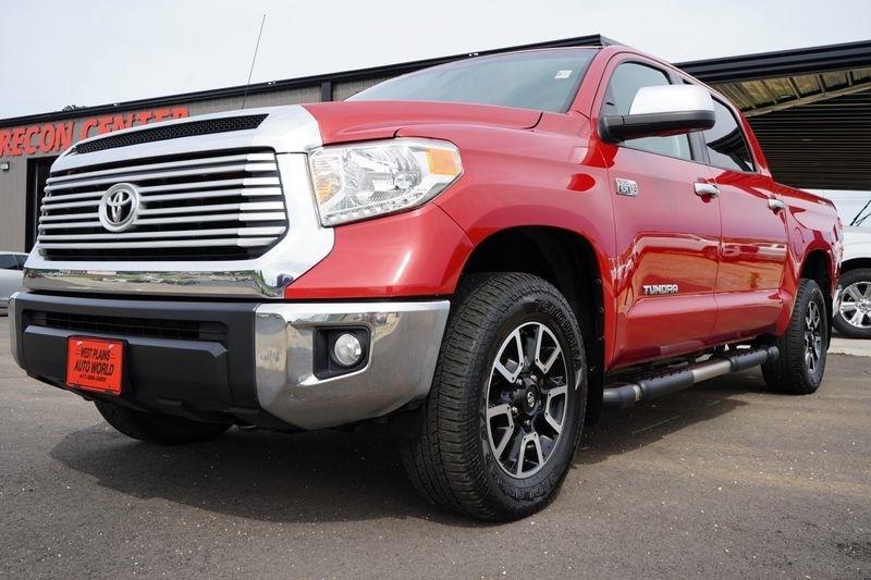 Toyota Tundra 4WD Limited CrewMax 5.5' Bed 5.7L FFV (Natl) 2017