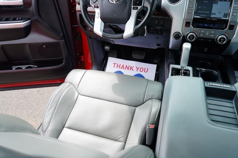 Toyota Tundra 4WD Limited CrewMax 5.5' Bed 5.7L FFV (Natl) 2017